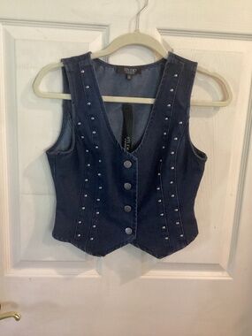 NWT STUDDED CENIM. VEST BY STUDIO IN THE WORKSHOP.   SMALL